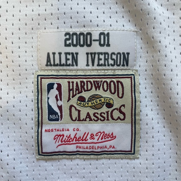 76ers Allen Iverson Jersey (M) - Picture 6 of 7